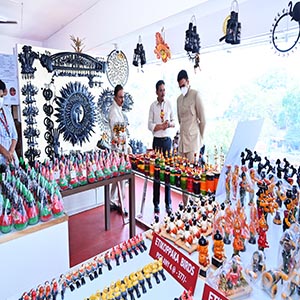 Shri Yaduveer Wadiyar at GiTAGGED Product Festival