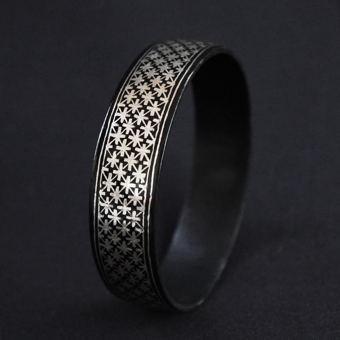Bidriware Silver Inlay Big Star Bangle - Single