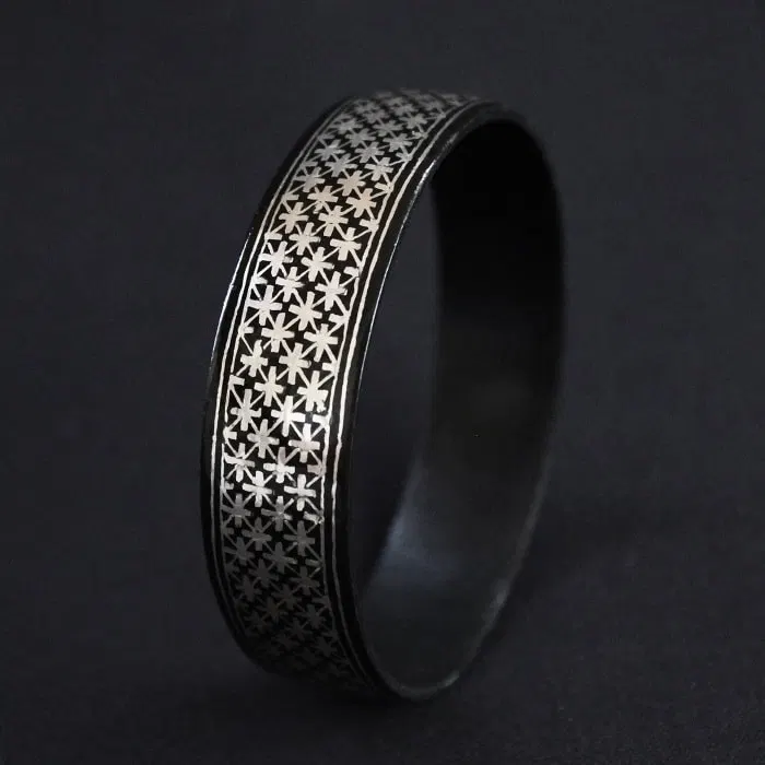 Bidriware Silver Inlay Big Star Bangle - Single