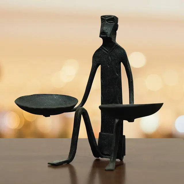 Iron Craft - Two hand candle stand