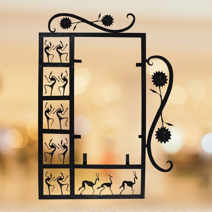 Iron Craft- Tribal Dance Photo Frame (1.6x2.3 ft)