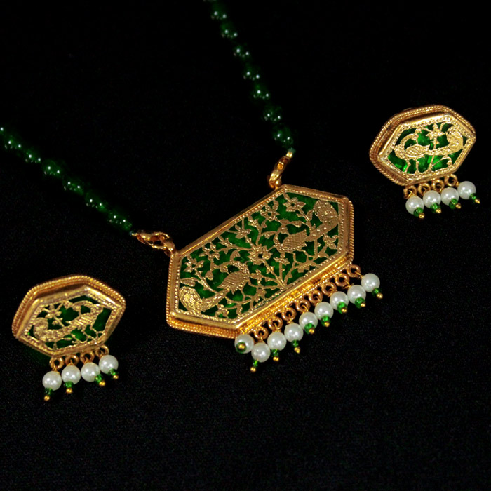 Pentagonal Peacock Motif 23kt Gold Jewellery Set