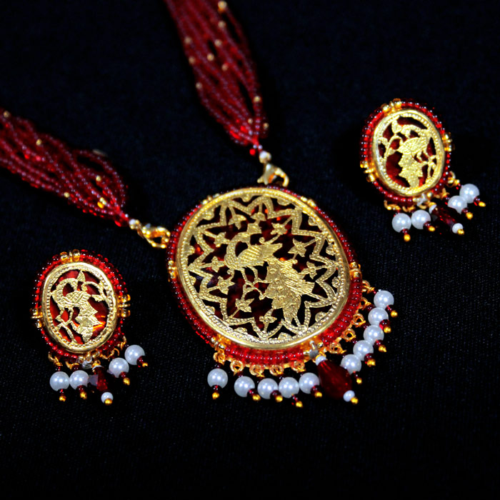 Red Dancing Peacock Motif 23kt Gold Jewellery Set