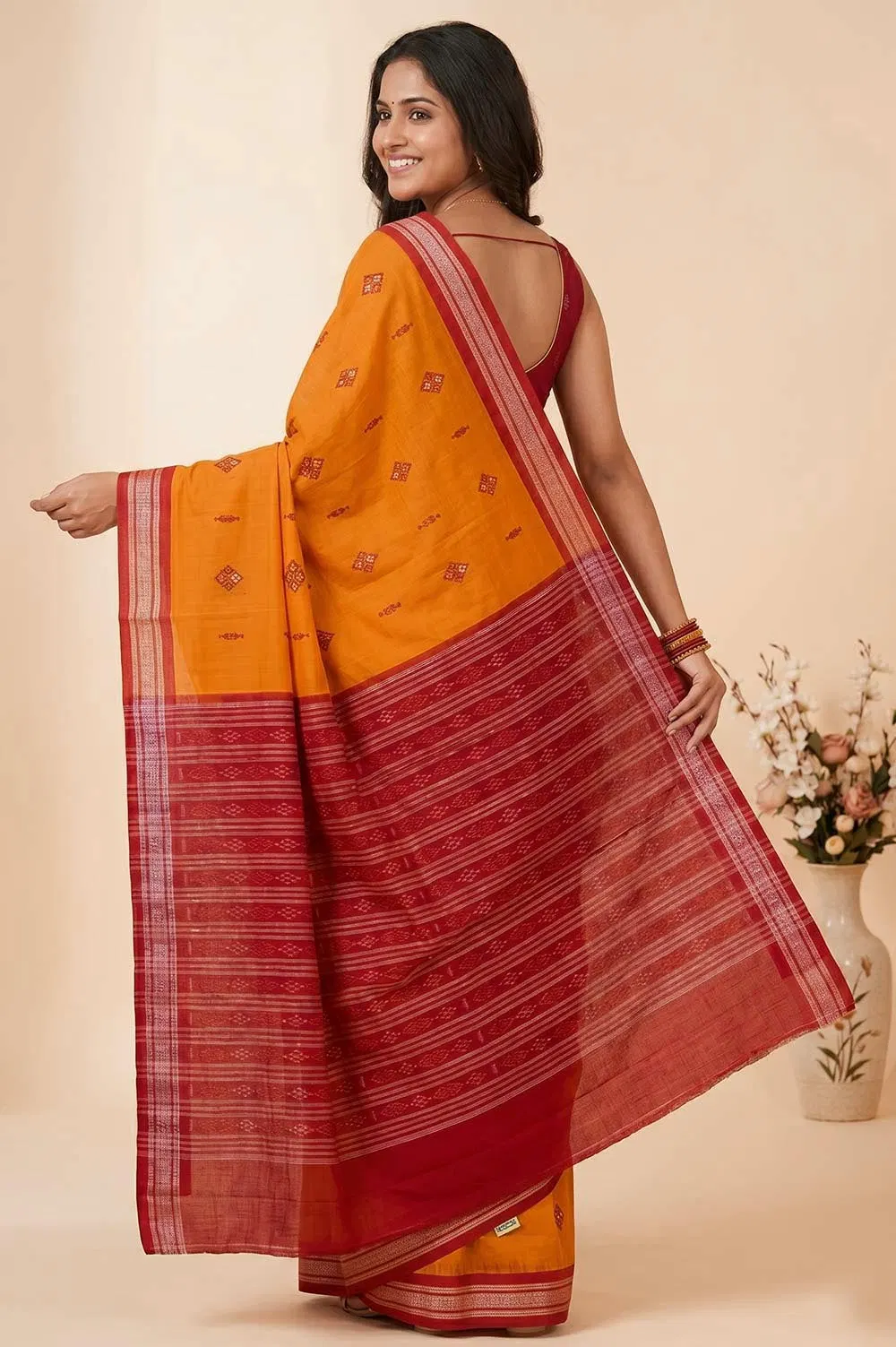 Bomkai Handloom Cotton Saree with Ikat Pallu