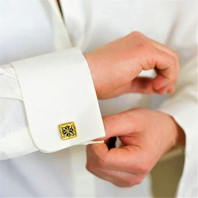 Thewa Cufflinks 23KT Gold