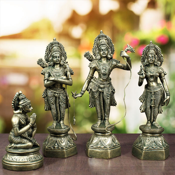 Thirukannur Papier Mache Rama Sita Set (4 Pcs)