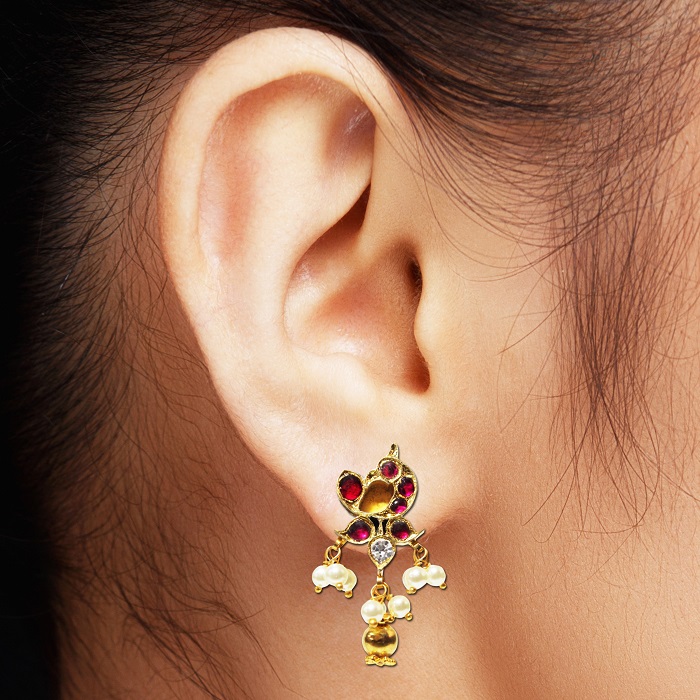 Nagercoil Temple Jewellery Ear Stud - Silver (45%): Gold (25%) : Stones(30%)