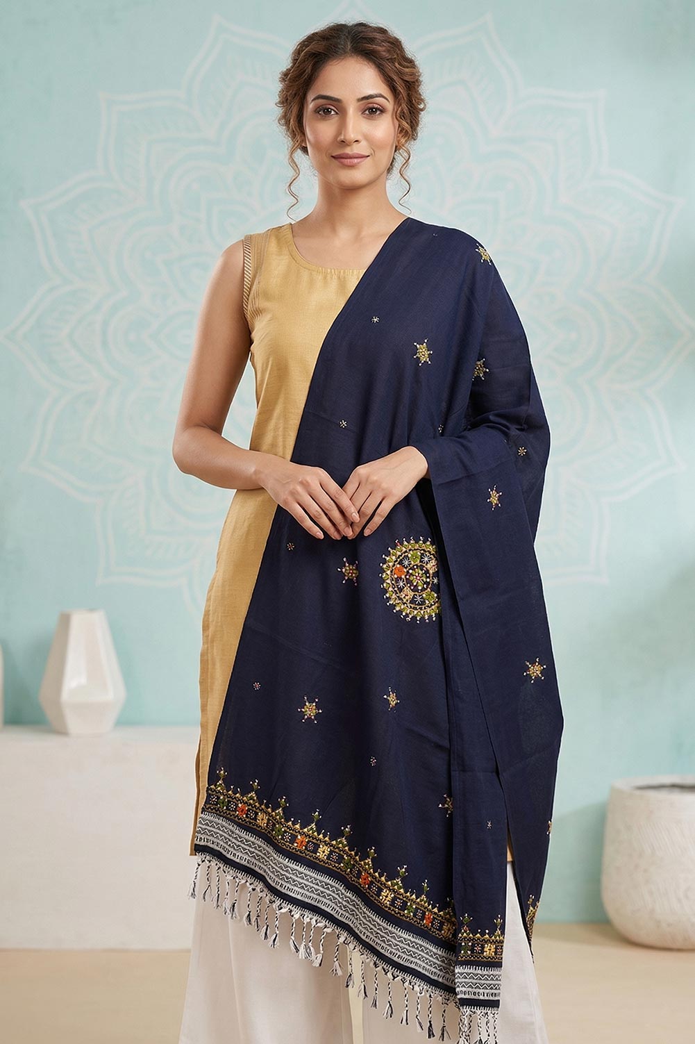Kachchh Shawls/Dupatta (Multi Use)