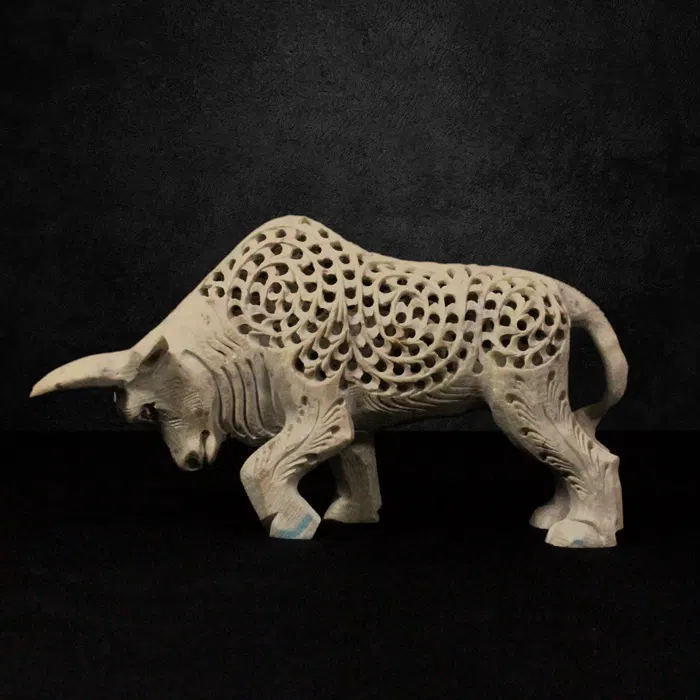 Varanasi Soft Stone Jali Bull Under Cut (4 Inches)