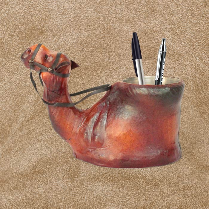Indore Leather Craft Camel Pen Stand