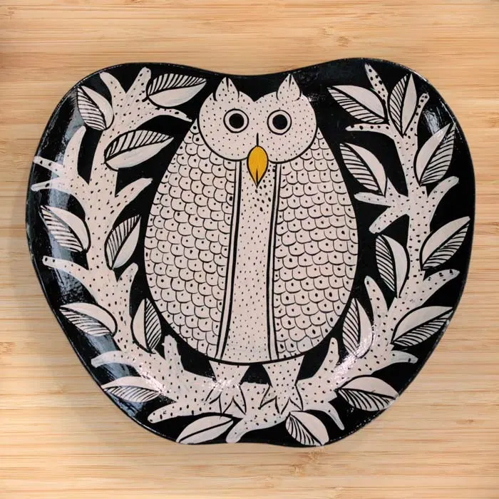 Bengal Patachitra Wooden Owl Tray (7.2*6.3 Inches)