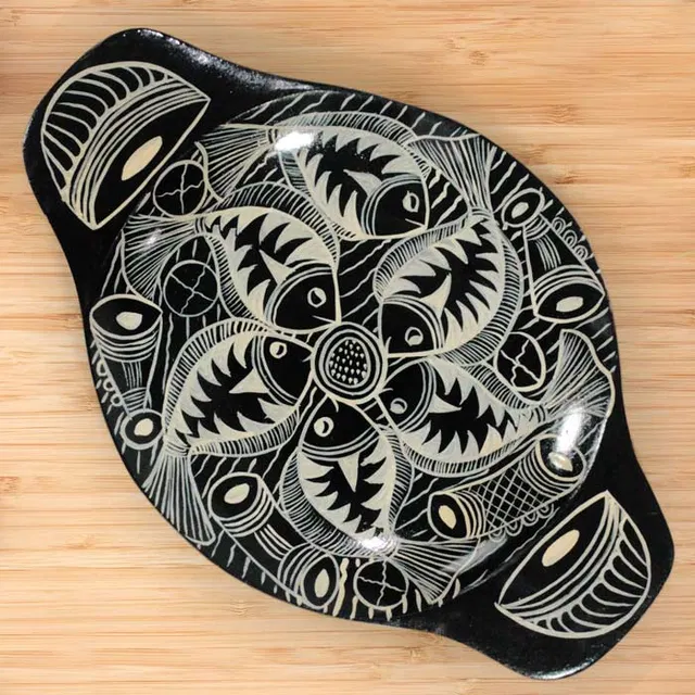 Bengal Patachitra Wooden Fish Tray (10*6.5 Inches)