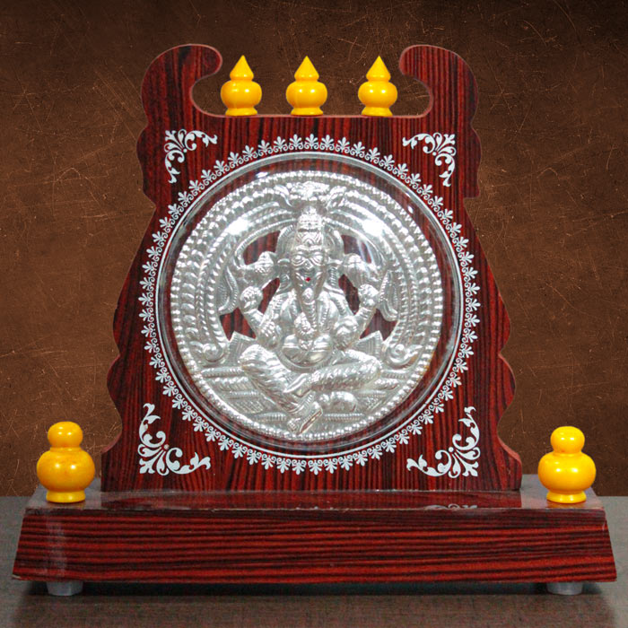 Thanjavur Art Plate Ganesha Temple (Memento) - 4.5 Inch Dia