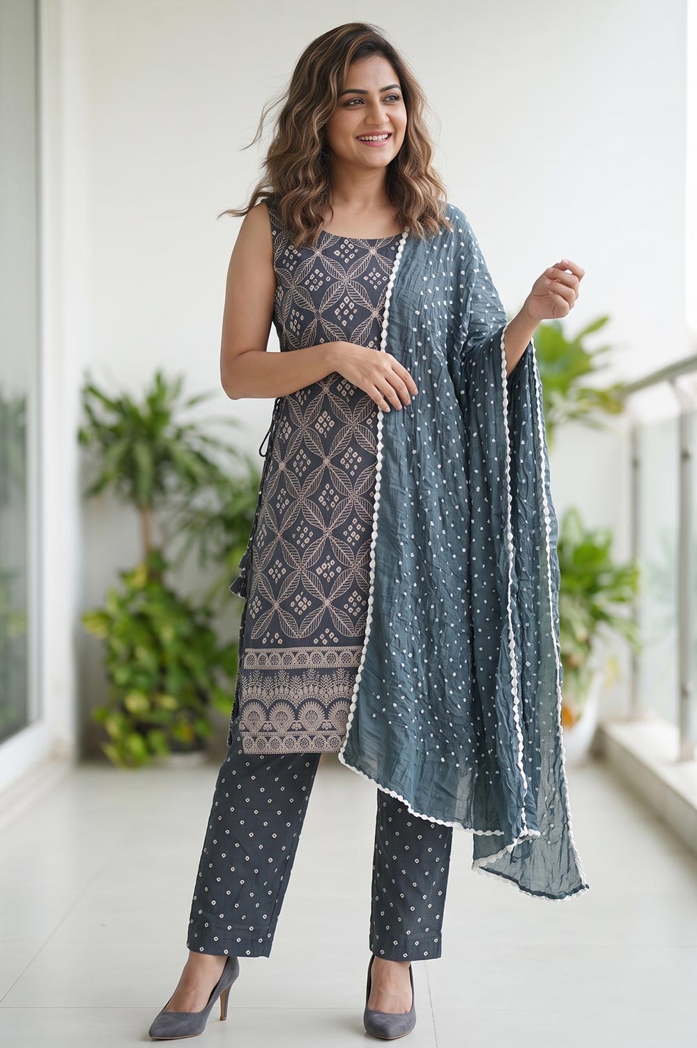 Jamnagari Bandhani Salwar Suit Dress Material (Unstitched)
