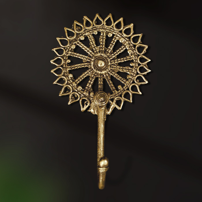 Bastar Dhokra craft Flower Key Hanger