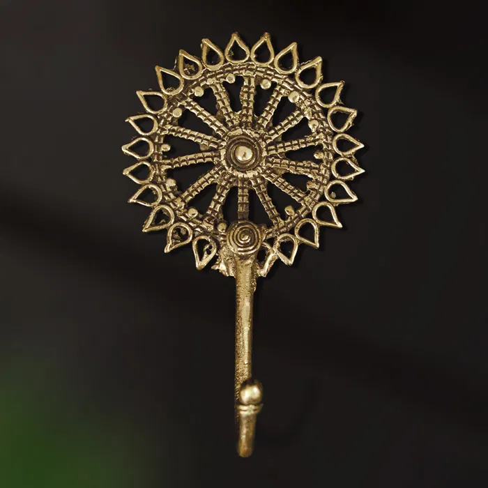 Bastar Dhokra craft Flower Key Hanger