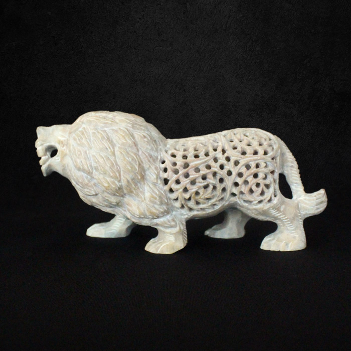 Varanasi Soft Stone Jali Lion Under Cut (6x3 Inches)