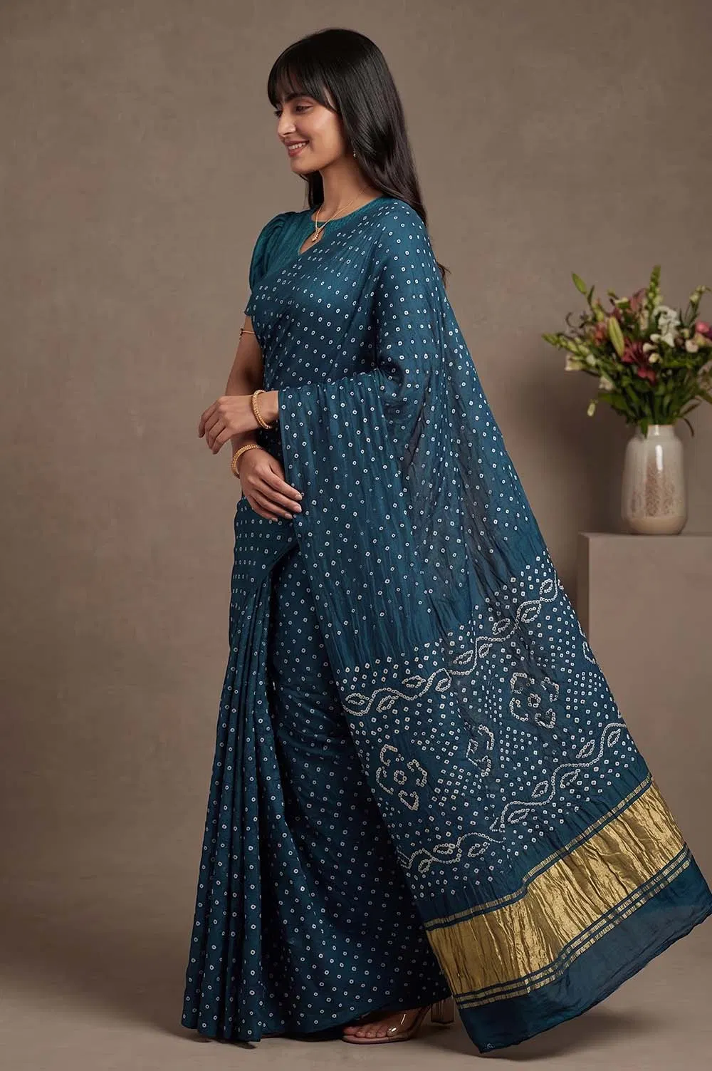 Jamnagari Bandhani Semi Gaji Silk Saree