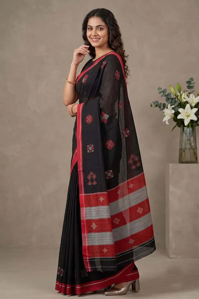 Kasuti Hand Embroidery on Handloom Cotton Saree
