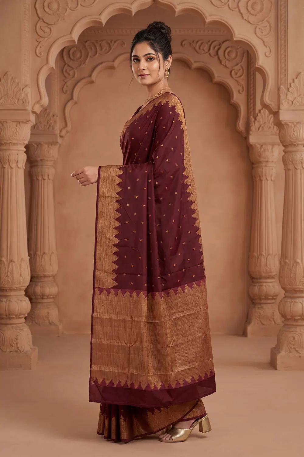 Kancheepuram Pure Silk Handloom Saree (2 Gram Gold Gilt Zari)