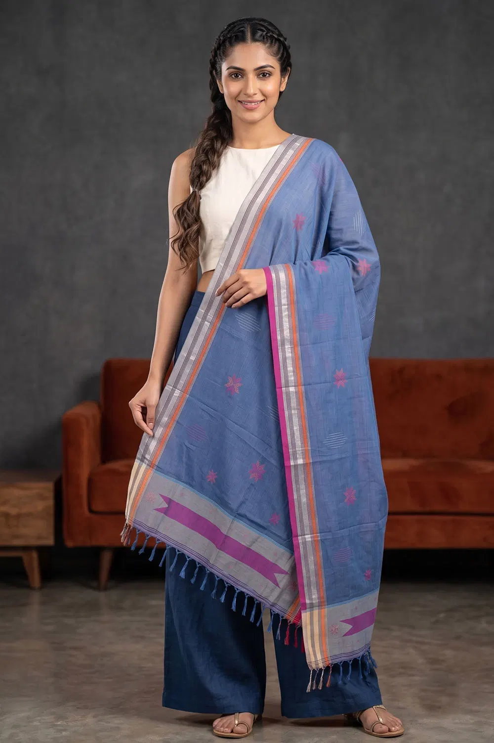 Kasuti Hand Embroidery on Ilkal Handloom Dupatta