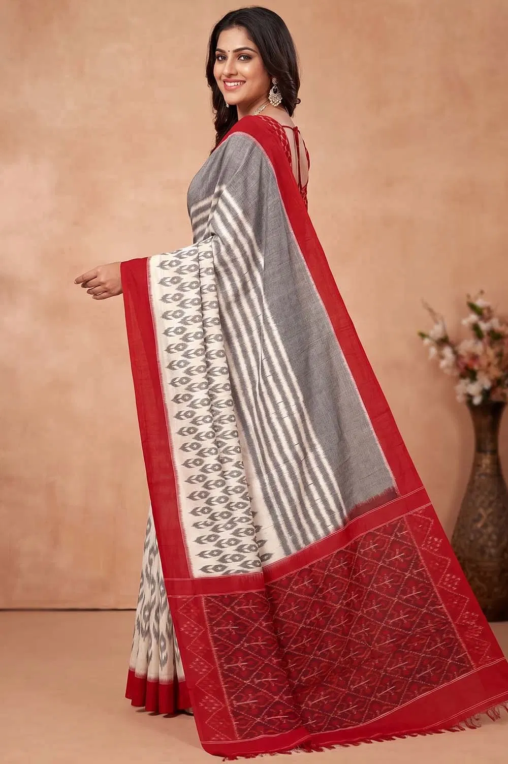 Pochampally Double Ikat Cotton Saree