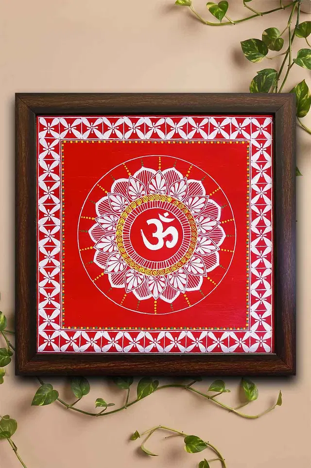 Uttarakhand Aipan Art on Wood (14x14) Inches