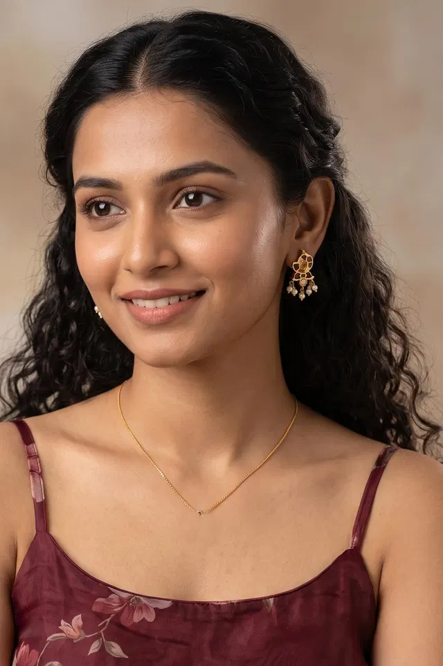 Nagercoil Temple Jewellery Ear Stud - Silver (45%): Gold (25%) : Stones(30%)